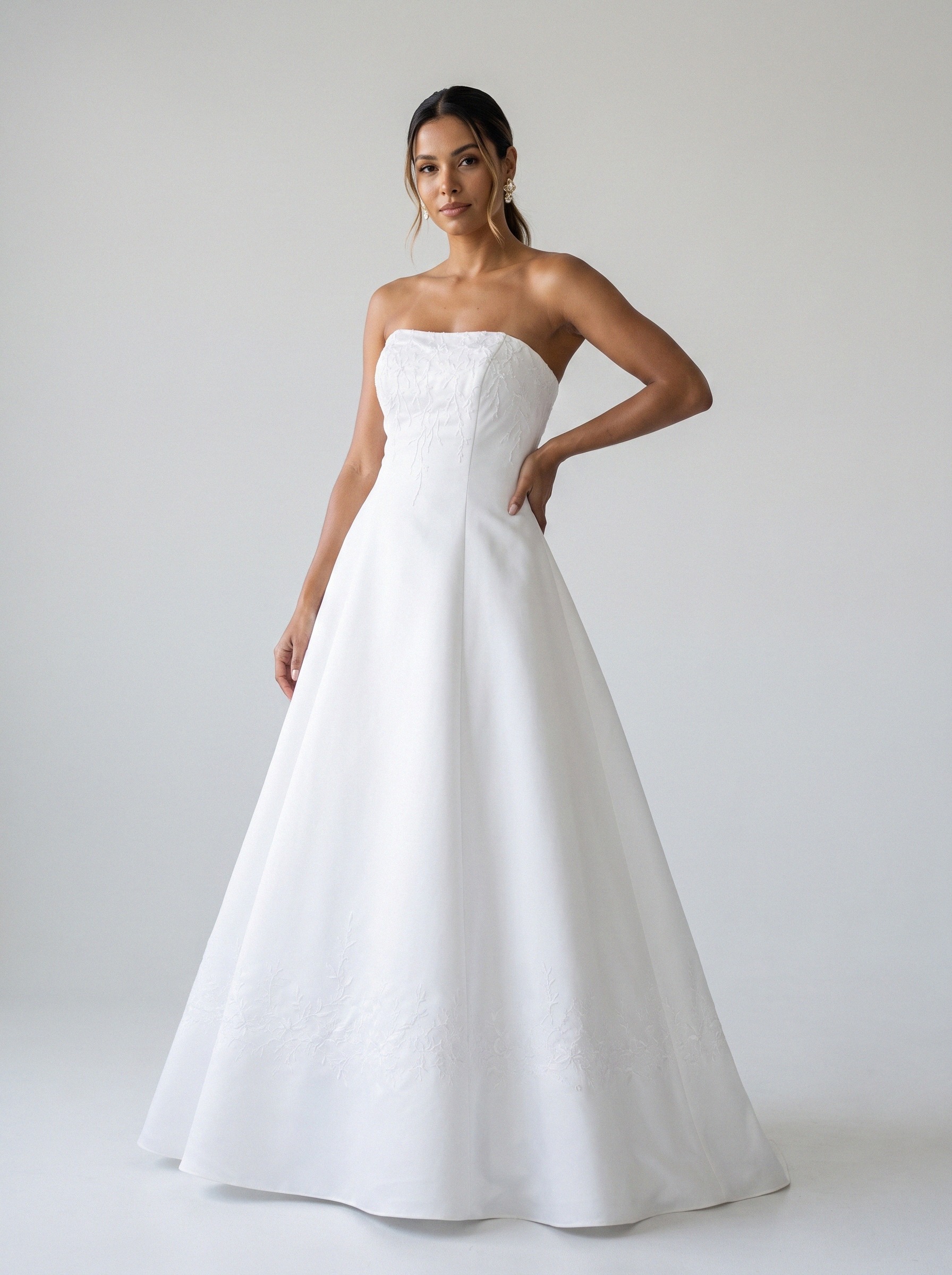 Vestido de noiva corte A de zibeline tomara que caia da Koisa Linda