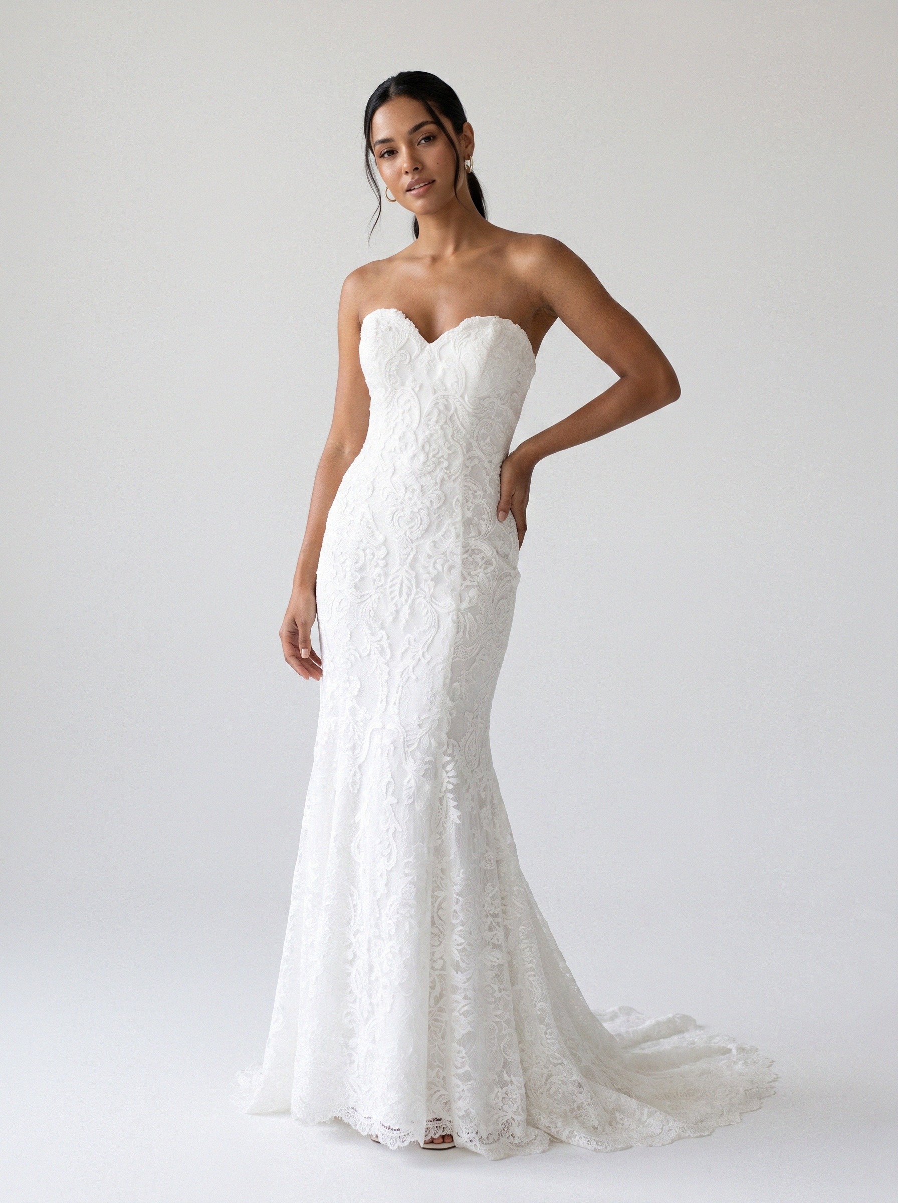 Vestido de noiva sereia de renda decote coração da Koisa Linda