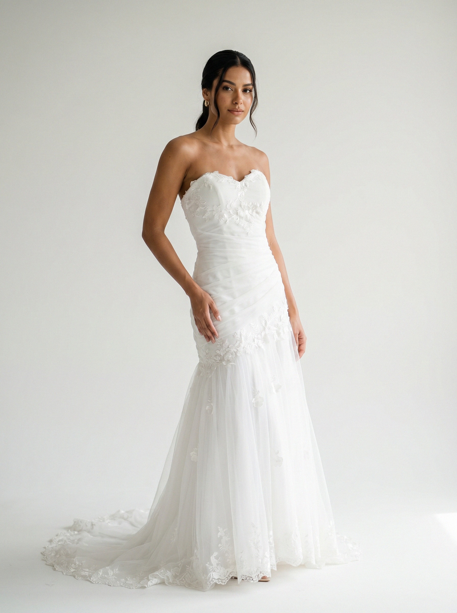 Vestido de noiva semi-sereia de tule tomara que caia da Koisa Linda