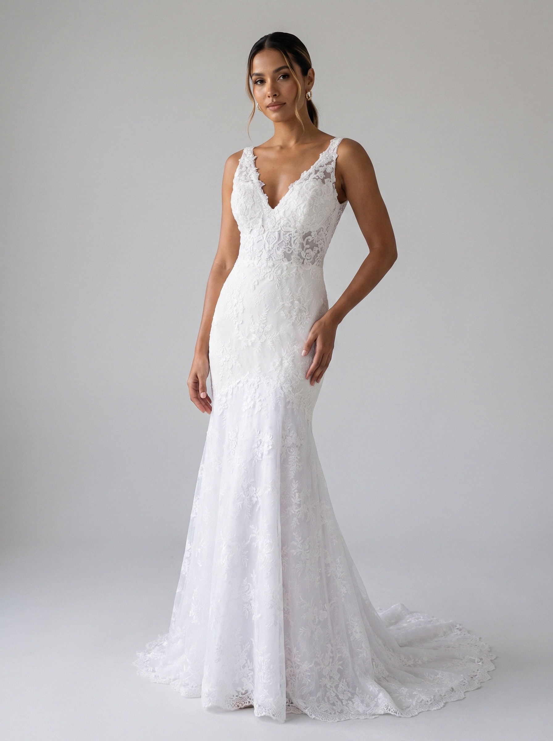 Vestido de noiva sereia de renda alça larga da Koisa Linda