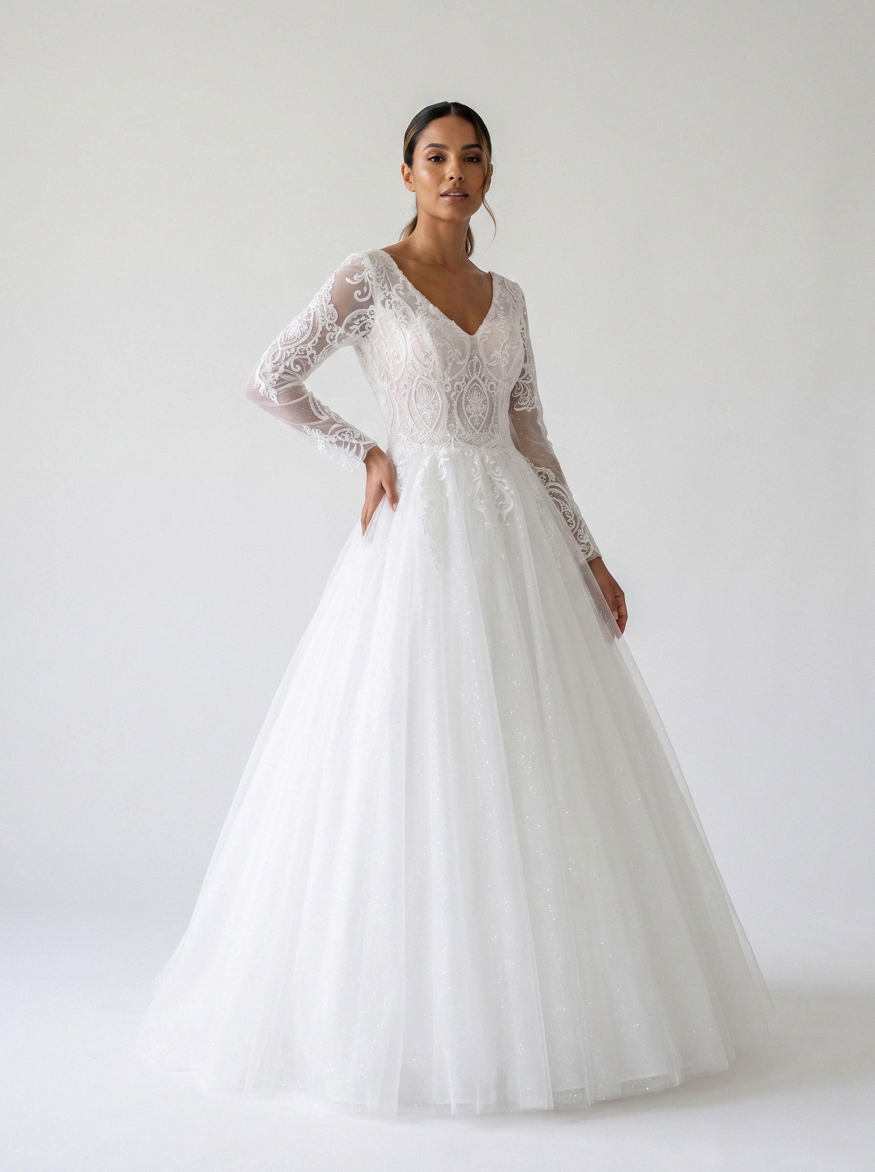 Vestido de noiva princesa de tule manga longa da Koisa Linda