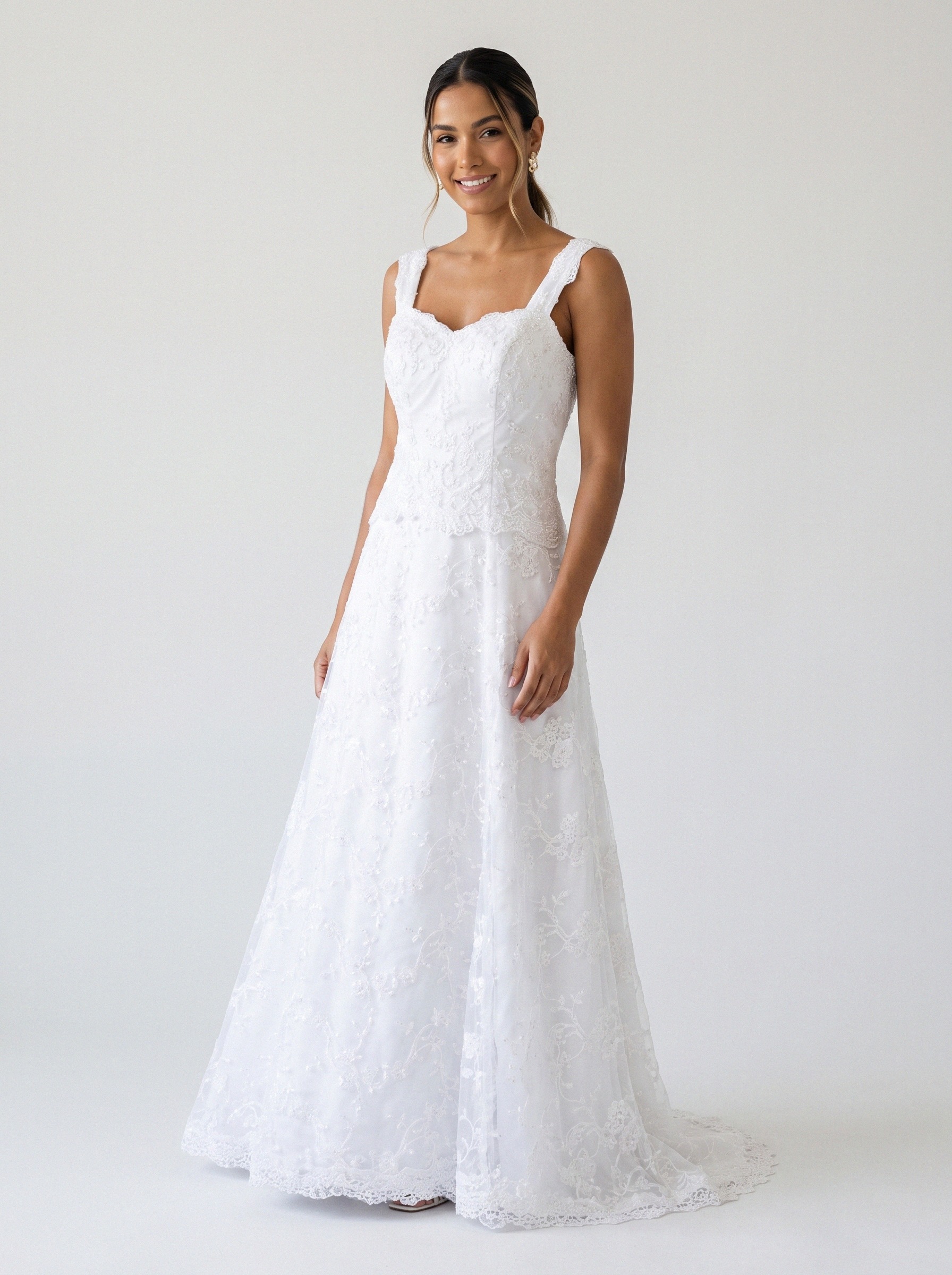 Vestido de noiva corte A de renda alça larga da Koisa Linda