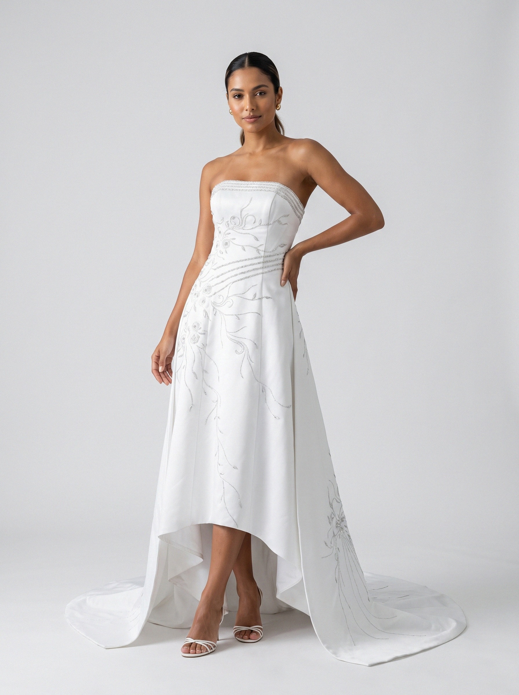 Vestido de noiva mullet bordado tomara que caia da Koisa Linda