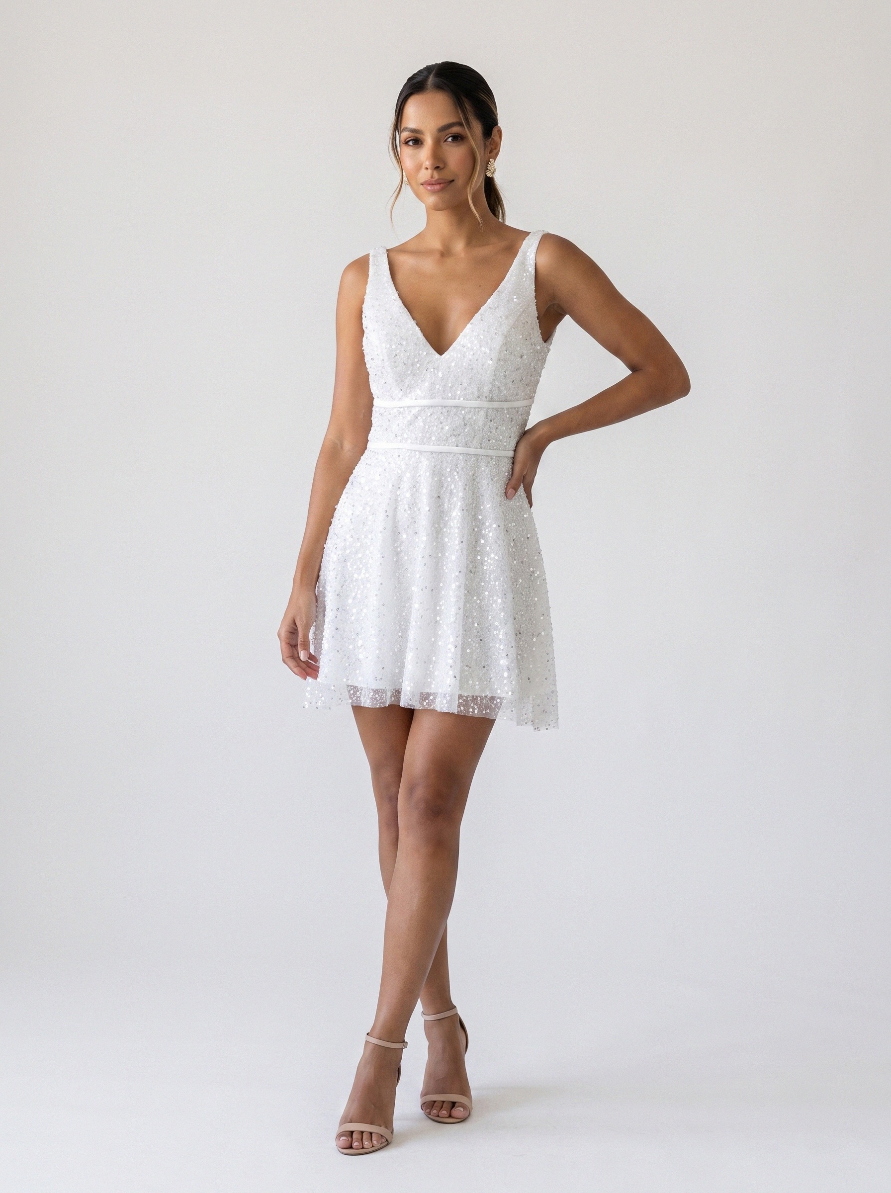 Vestido de noiva corte A com pedraria alça larga da Koisa Linda