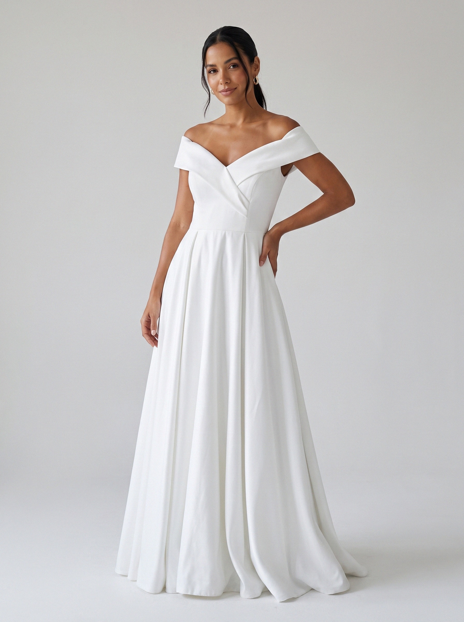 Vestido de noiva corte A de zibeline ombro a ombro da Koisa Linda