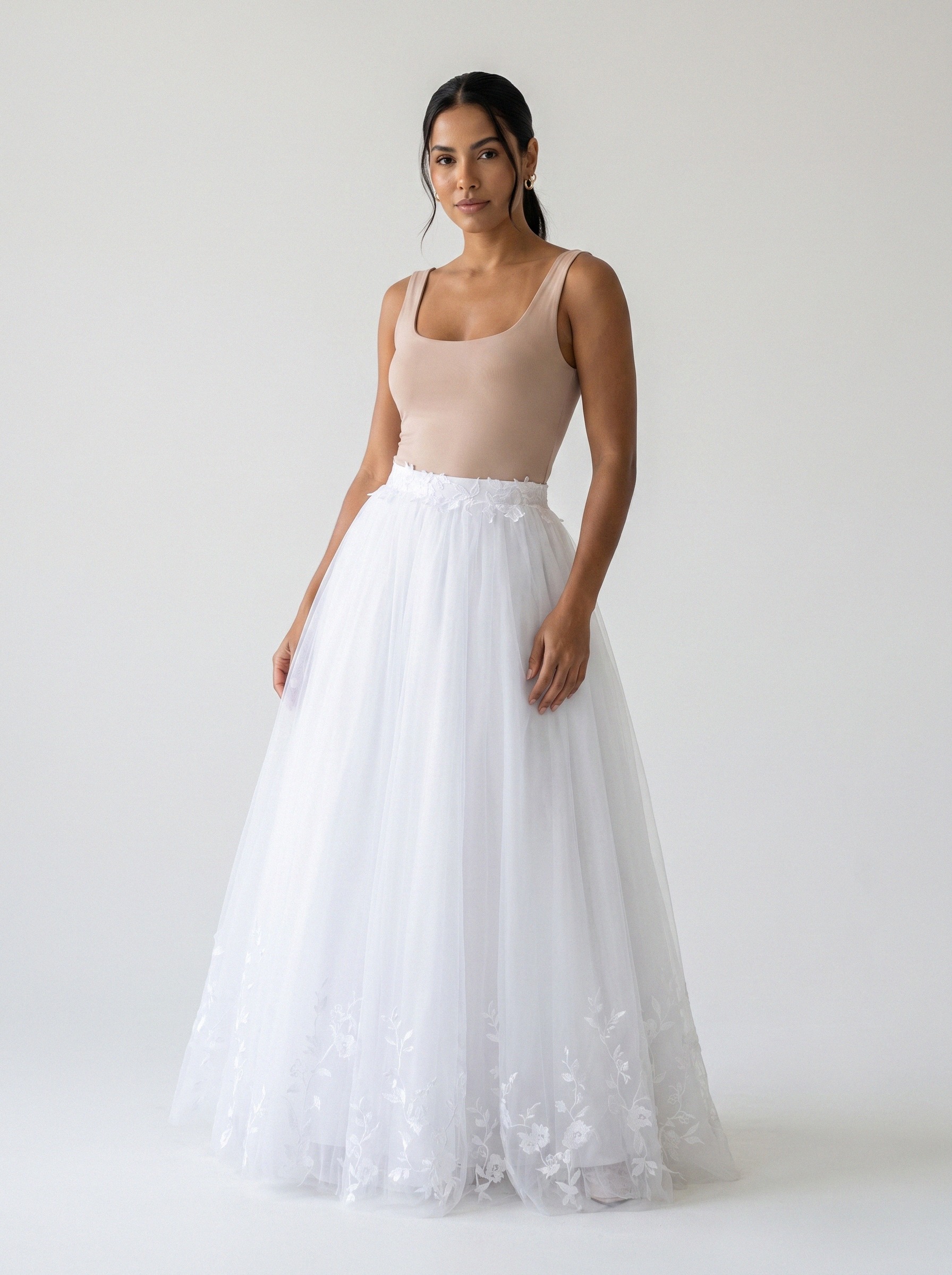 Vestido de noiva princesa de tule decote redondo da Koisa Linda