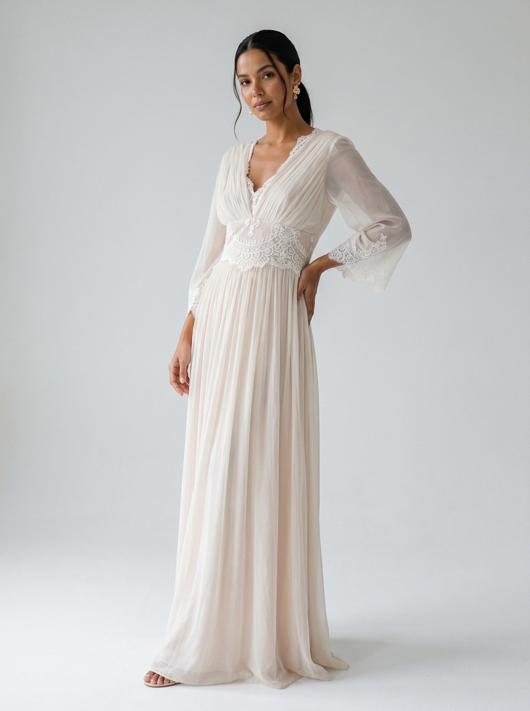 Vestido de noiva império de tule manga longa da Koisa Linda