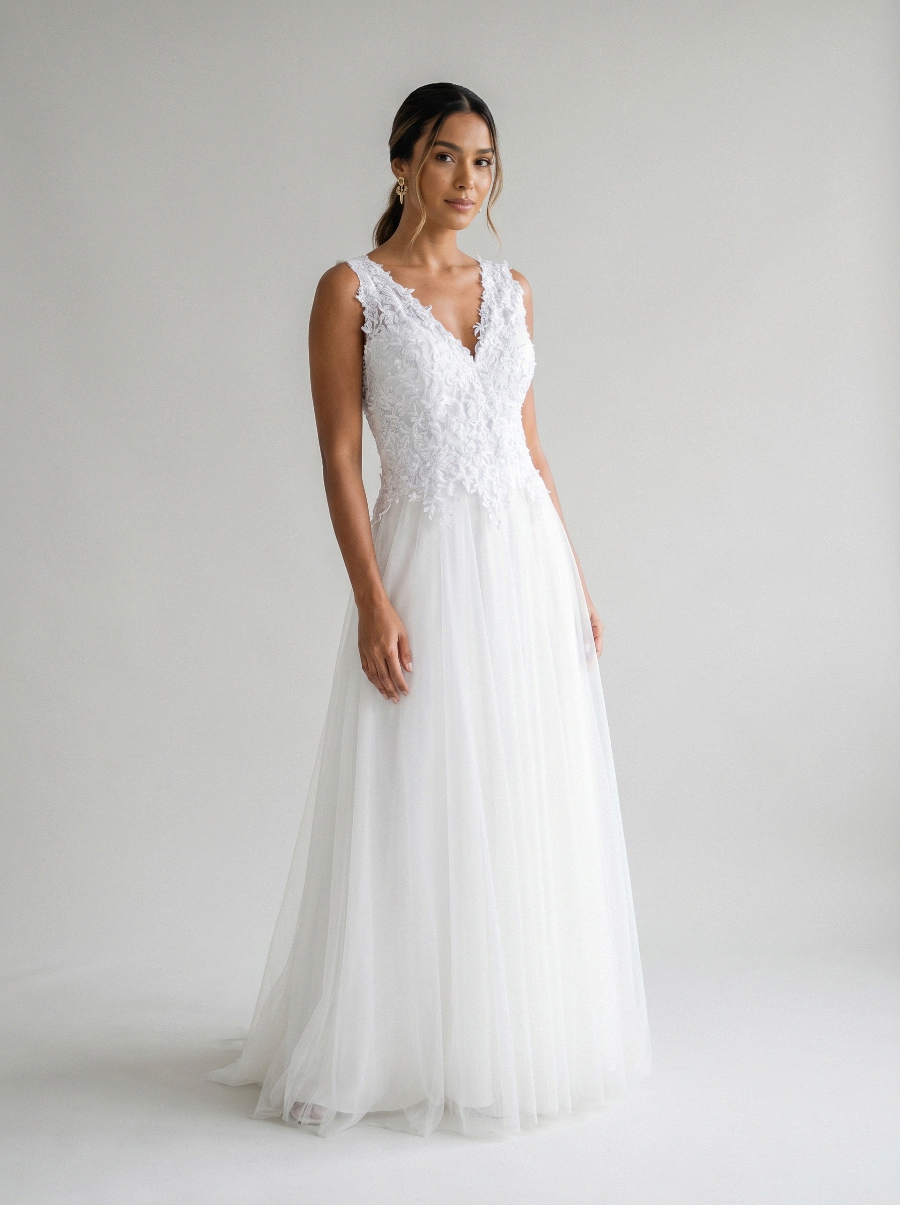 Vestido de noiva corte A de tule alça larga da Koisa Linda