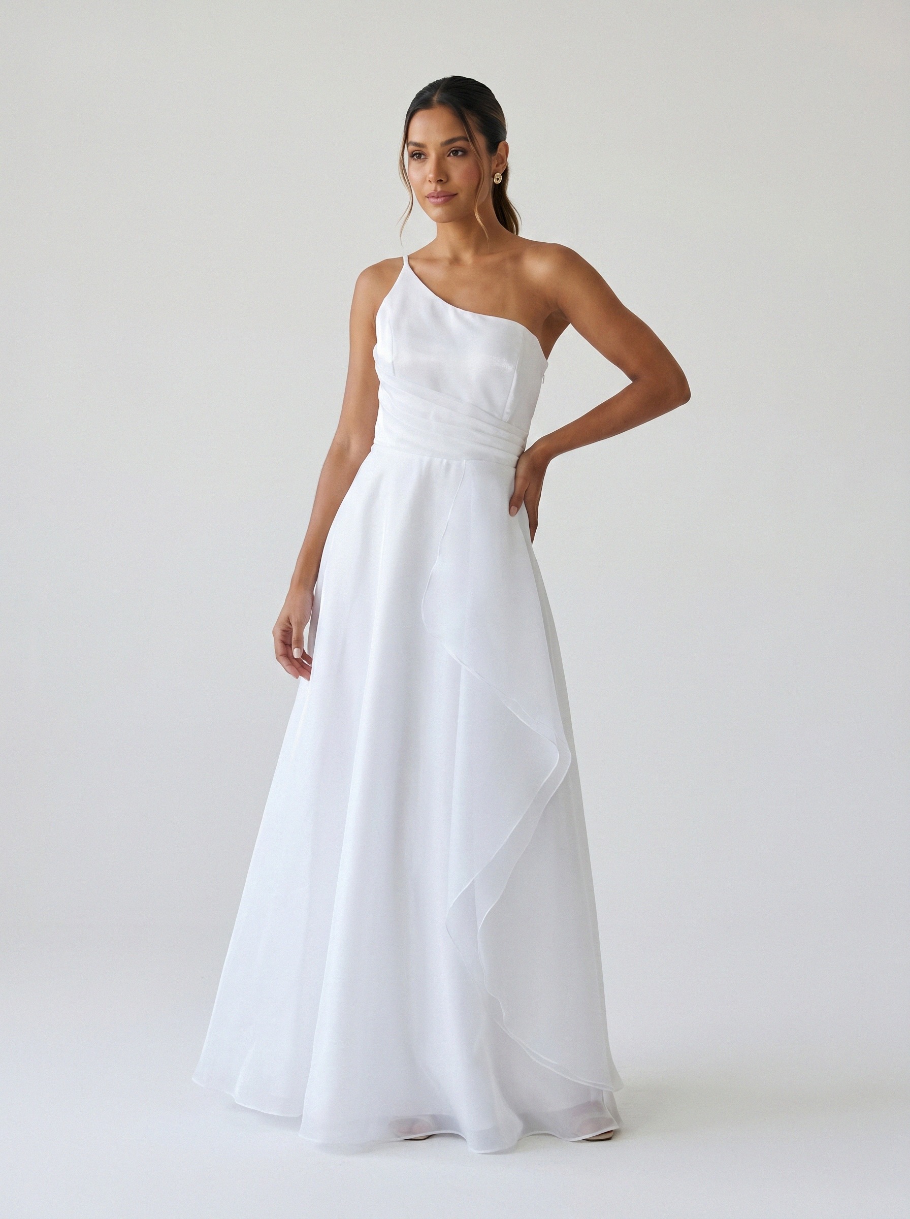 Vestido de noiva corte A alça fina decote canoa da Koisa Linda