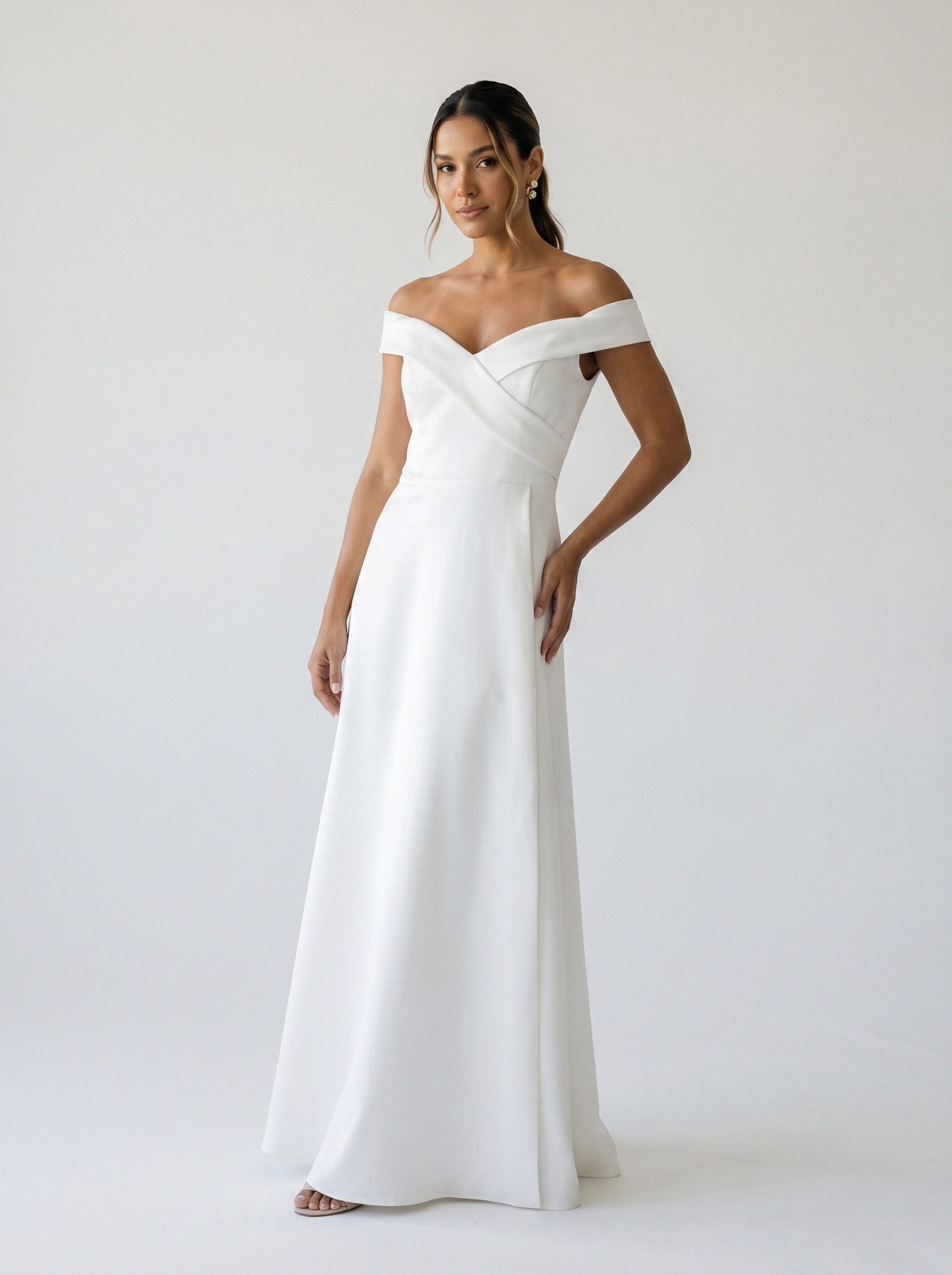 Vestido de noiva corte A de crepe alça larga da Koisa Linda