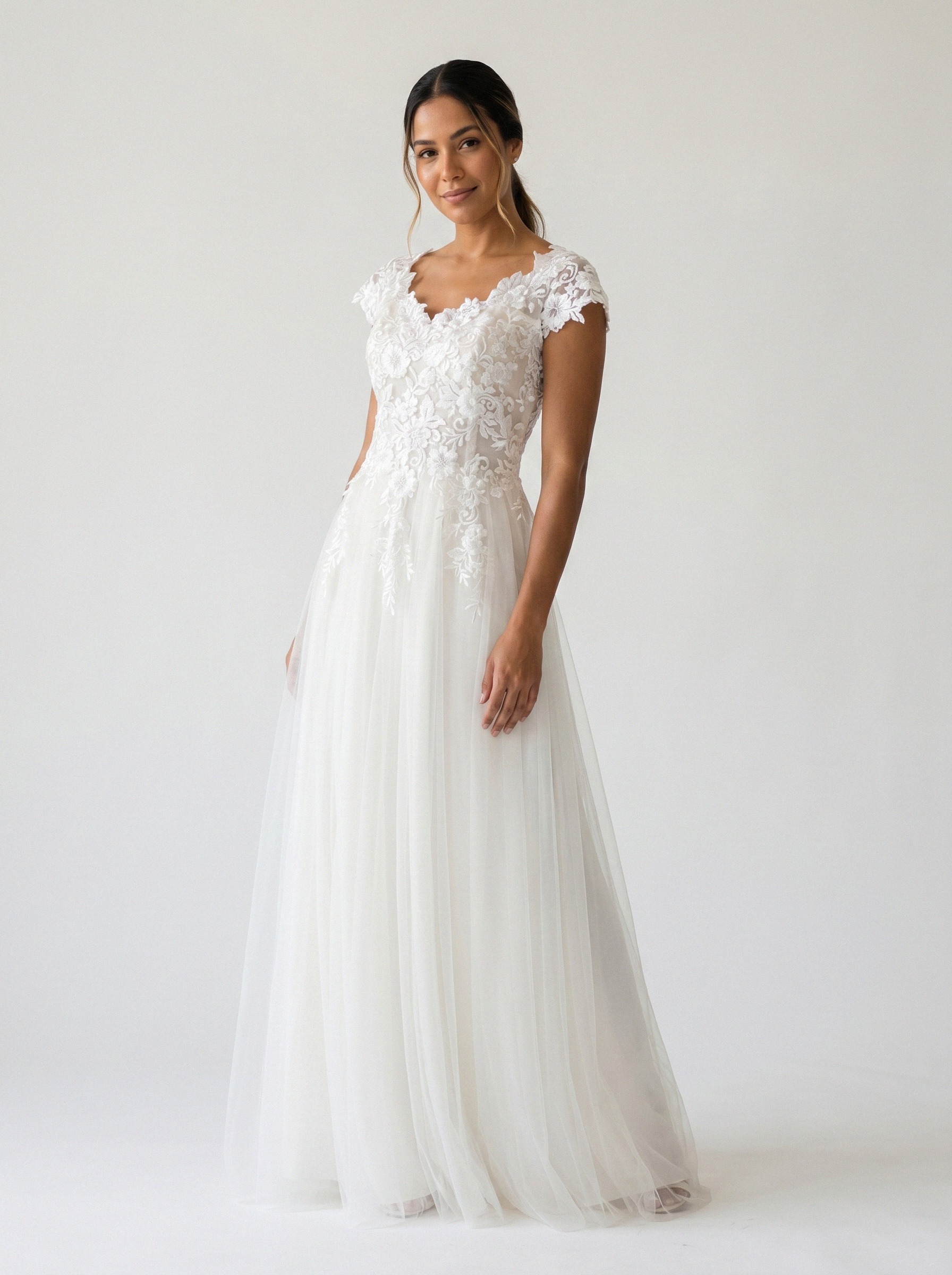 Vestido de noiva corte A de renda alça larga da Koisa Linda